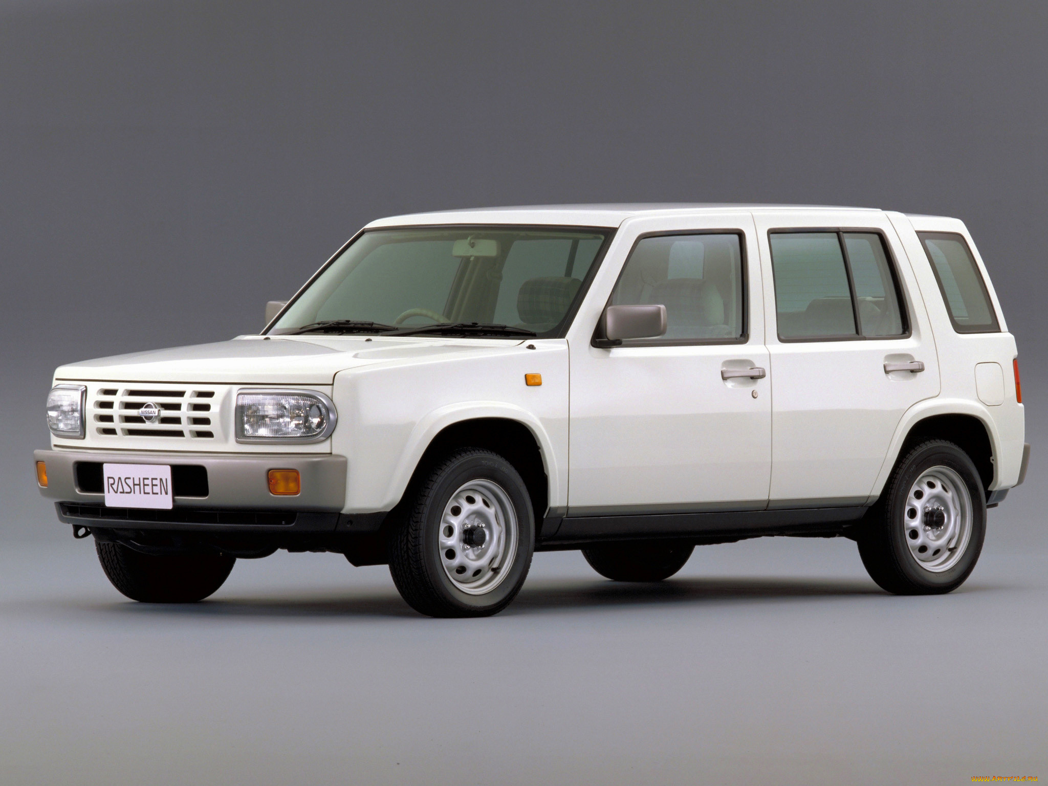 Nissan Rasheen 1997-2000